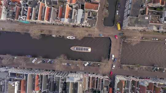 阿姆斯特丹运河船之旅，河畔房屋鸟瞰