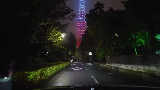 车内固定机位拍摄（下雨）