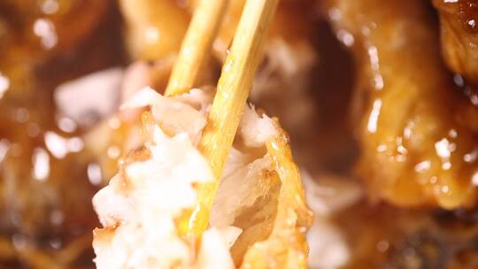 一筷子软嫩鱼肉肉质视频素材模板下载