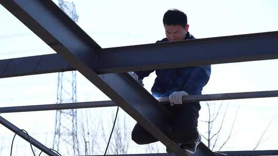 技术工人 焊工 施工 电焊工 高空电焊 慢镜