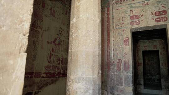 女法老神殿的廊柱大厅