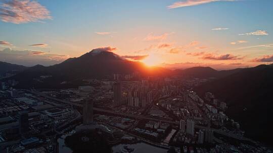 航拍深圳盐田梧桐山日落夕阳