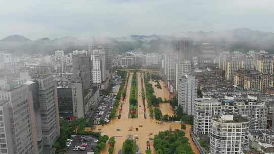 2024年6月下旬黄山市暴雨后洪水来袭