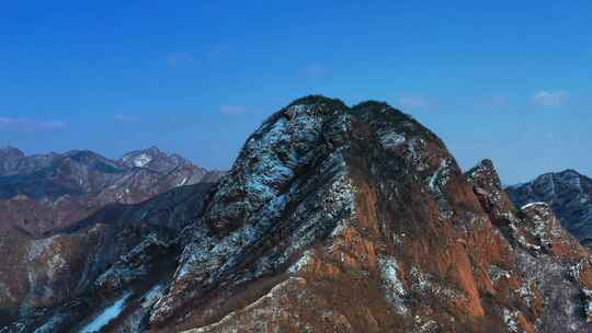 秦皇岛董家口长城雪景雪后山峰景色壮观