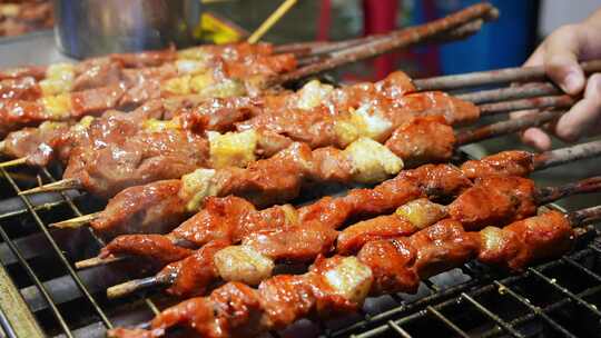 夜市美食烧烤羊肉串