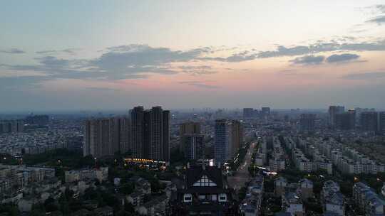 航拍四川眉山城市风光眉山夜幕晚霞