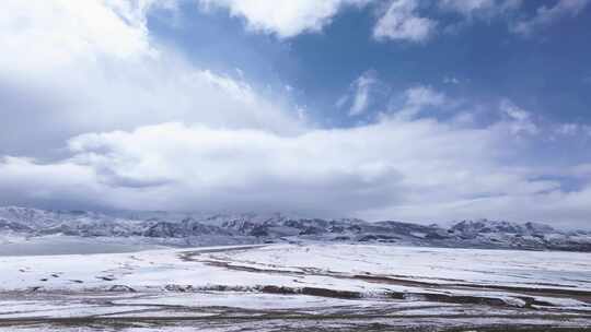 航拍青藏高原青海祁连山脉天境祁连雪山雪景