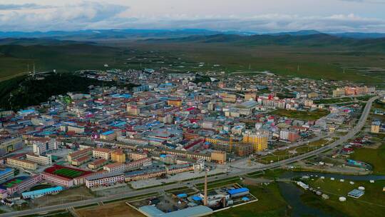 青海阿坝藏族自治州若尔盖县城市风貌