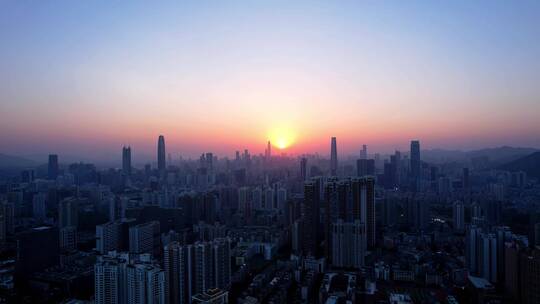 夕阳照耀深圳高楼城市风光D