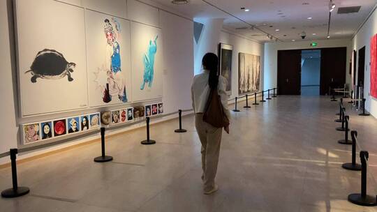 济南市美术馆：第二届国际双年展展览现场
