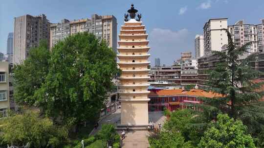 云南昆明东西寺塔航拍古建筑城市风光