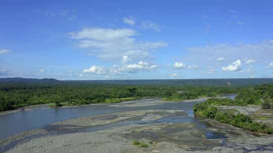 南美洲厄瓜多尔帕斯塔萨河的美丽景色
