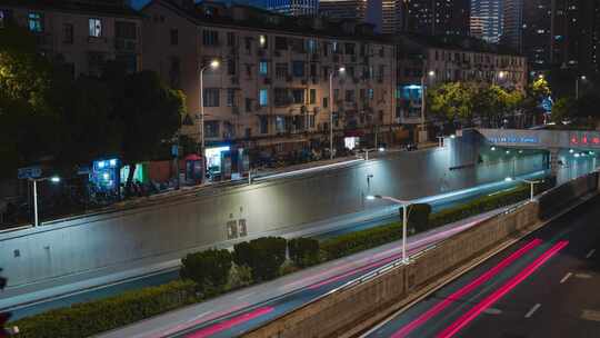 上海夜景中车水马龙的繁华景象车流延时