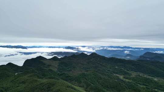 广元龙神阁及望远山绵延群山秀丽中华