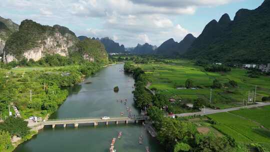 航拍桂林阳朔遇龙河自然风光竹筏漂流