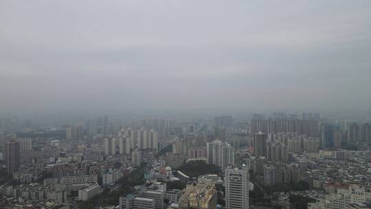 城市雾霾天气