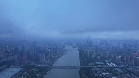 广州局部下雨航拍