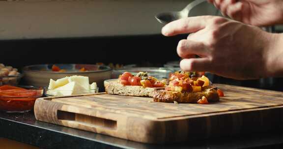 Bruschetta，开胃菜，面包，砧板