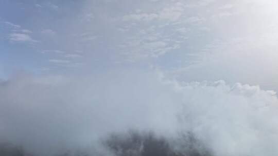 雨后泰山云雾缭绕视频素材模板下载