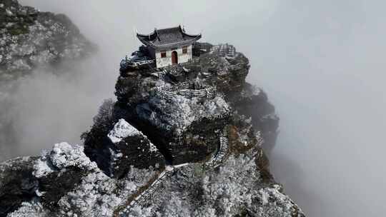 贵州梵净山 冬天 雪 建筑 山顶