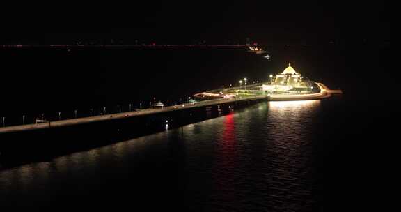 港珠澳大桥夜景航拍东人工岛海豚岛