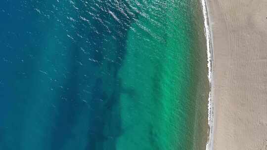 航拍西藏那曲圣湖当惹雍错高山湖泊