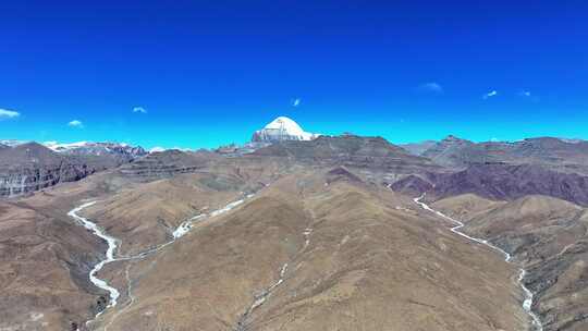 西藏阿里地区冈仁波齐神山雪山高空航拍