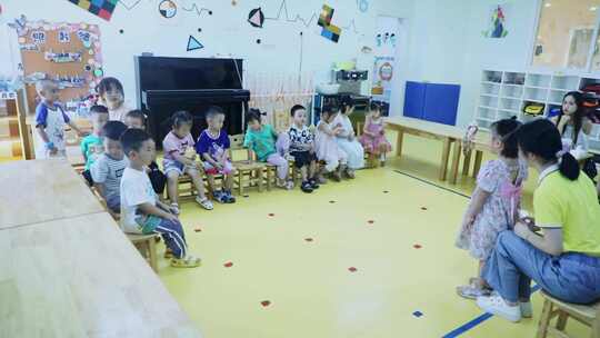 幼儿园教室活动