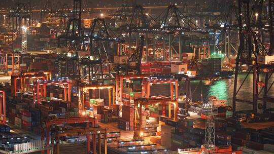 香港葵涌货运码头繁忙夜景视频素材模板下载