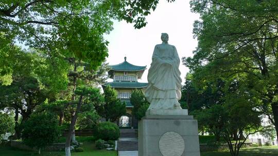 东湖行吟阁，仰视横移镜头