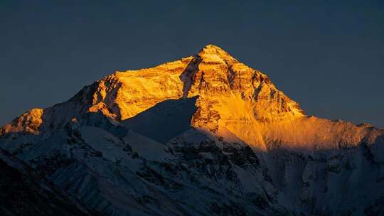 珠穆朗玛峰日照金山震撼史诗风光视频