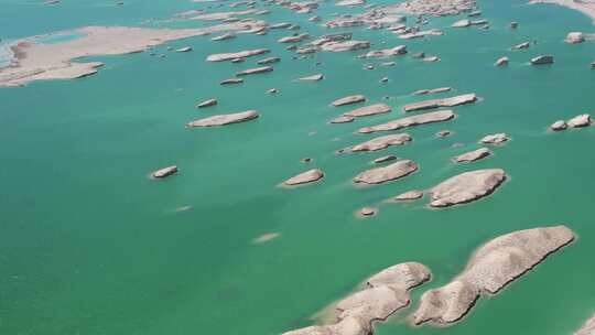 中国青海雅丹水景