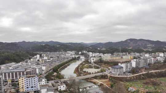 航拍从农田到城镇河流自然风光