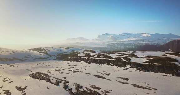 航拍高山雪景