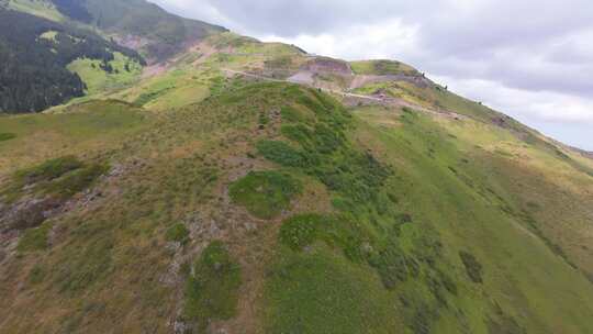 新疆独库公路风景山地穿越机航拍