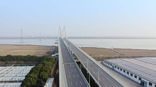 绍兴曹娥江畔致远大道中段跨海大桥