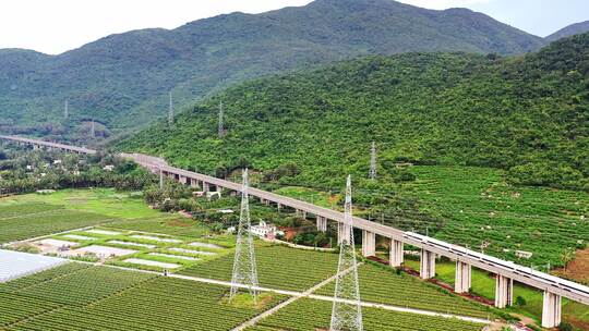 山间高架桥铁路