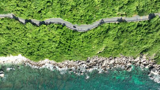 海浪海岸线公路