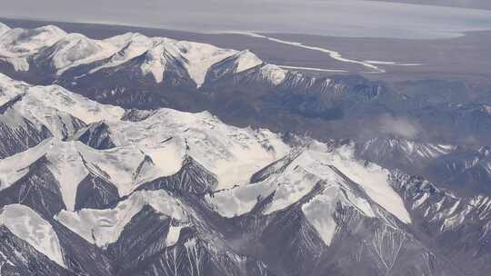 祁连山雪山山脉航拍景观