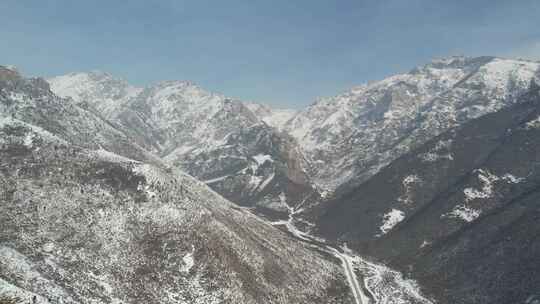 青海互助龙王山雪山航拍视频