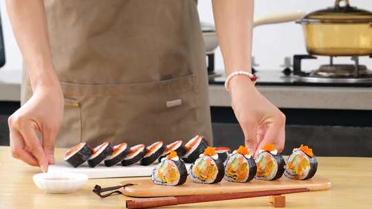 海苔寿司卷料理视频素材模板下载