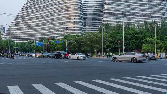 8K城市商务写字楼交通路口车水马龙延时