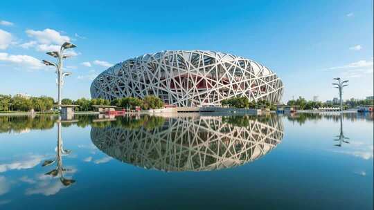 震撼鸟巢地标建筑倒影风光视频