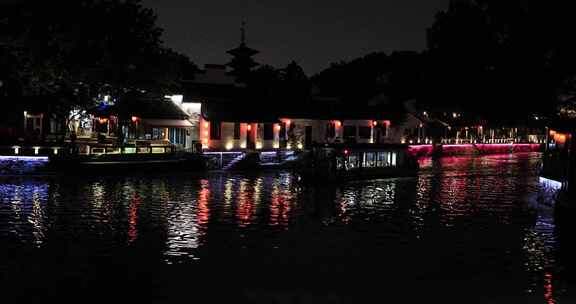 枫桥夜泊 苏州枫桥河道游船夜景