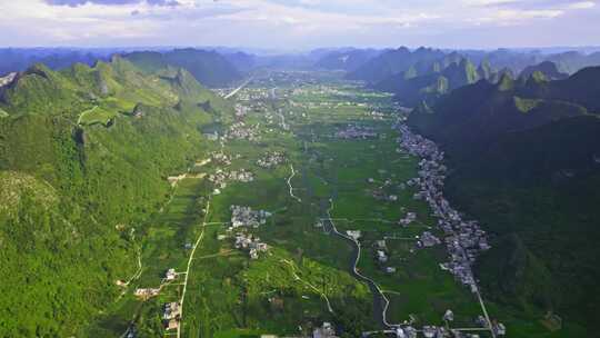 航拍广西山区农村山脉山川山峰群山自然风光