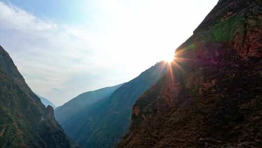 航拍阳光峡谷