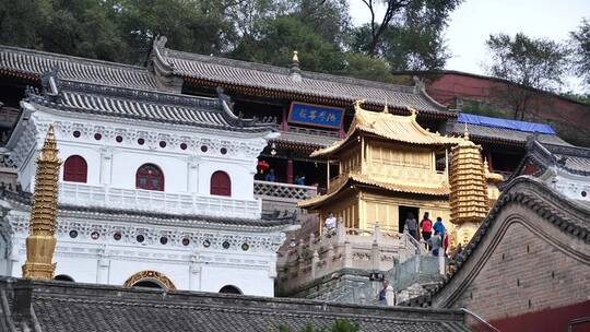 山西五台山大显通寺禅院