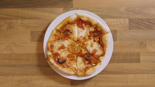盘子里的披萨视频素材模板下载