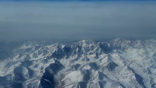 航拍 新疆 天山 博格达峰 雪山 飞机