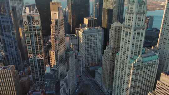 航拍纽约曼哈顿华尔街金融区地标摩天大楼